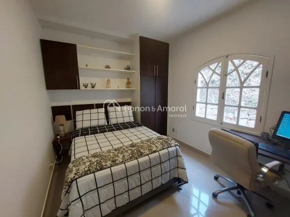 Imagem Casa À venda no Condomínio Monte Acrópolis em Valinhos com 3 dormitórios sendo 1 suíte, local d...