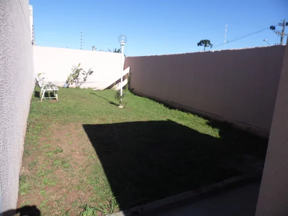 Imagem Sobrado à Venda no Atuba, Curitiba – 3 Quartos e 2 Vagas | Condomínio Fechado