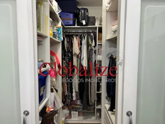 Imagem Apartamento à Venda com 4 Suítes e 3 Vagas no Bairro do Gonzaga em Santos por R$ 2 milhões