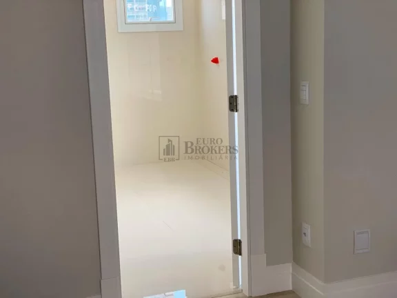 Imagem Excelente apartamento frente mar em Balneário Camboriú.