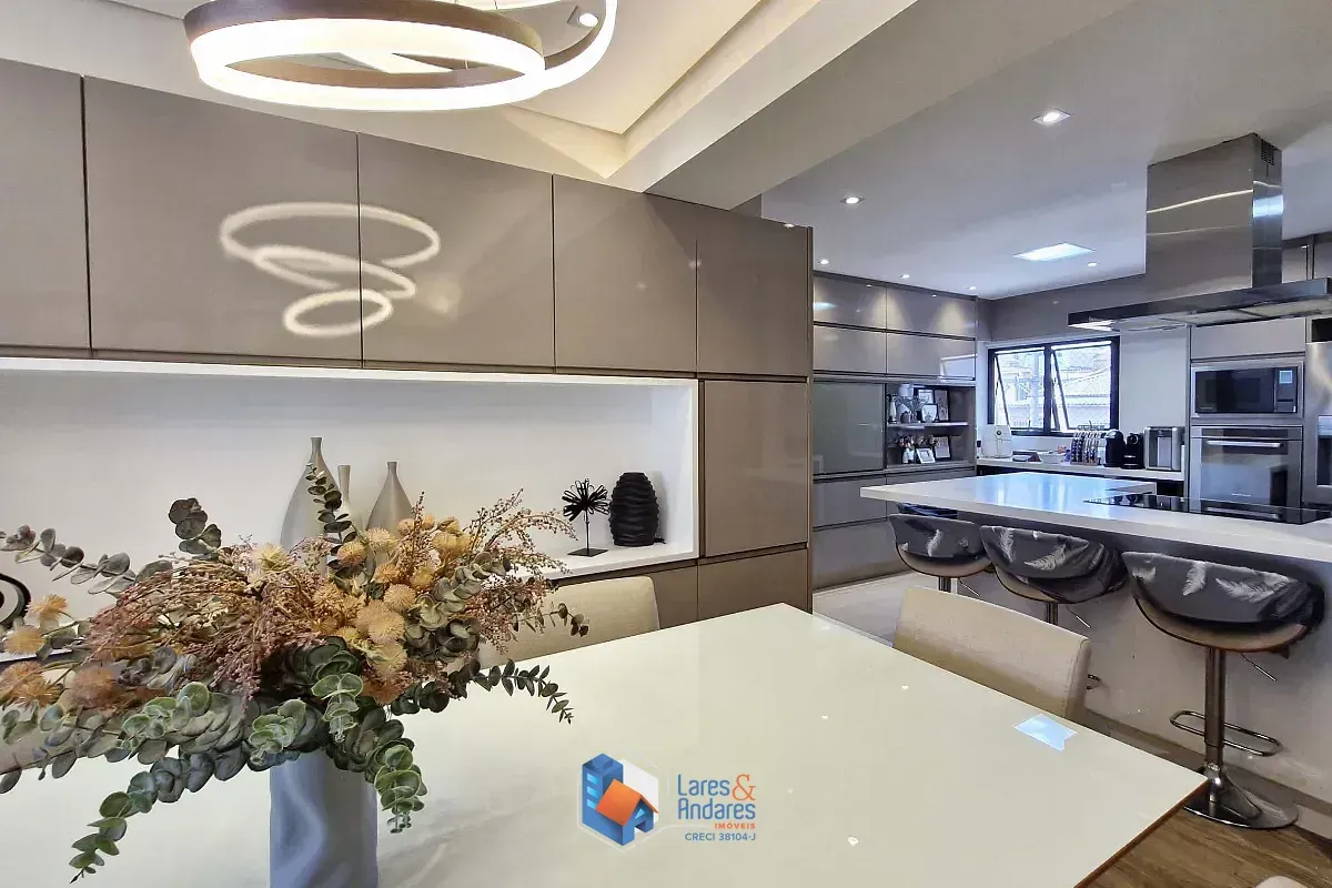 Imagem Apartamento para venda em Água Fria com 3 quartos, sendo 1 suíte, 147m²