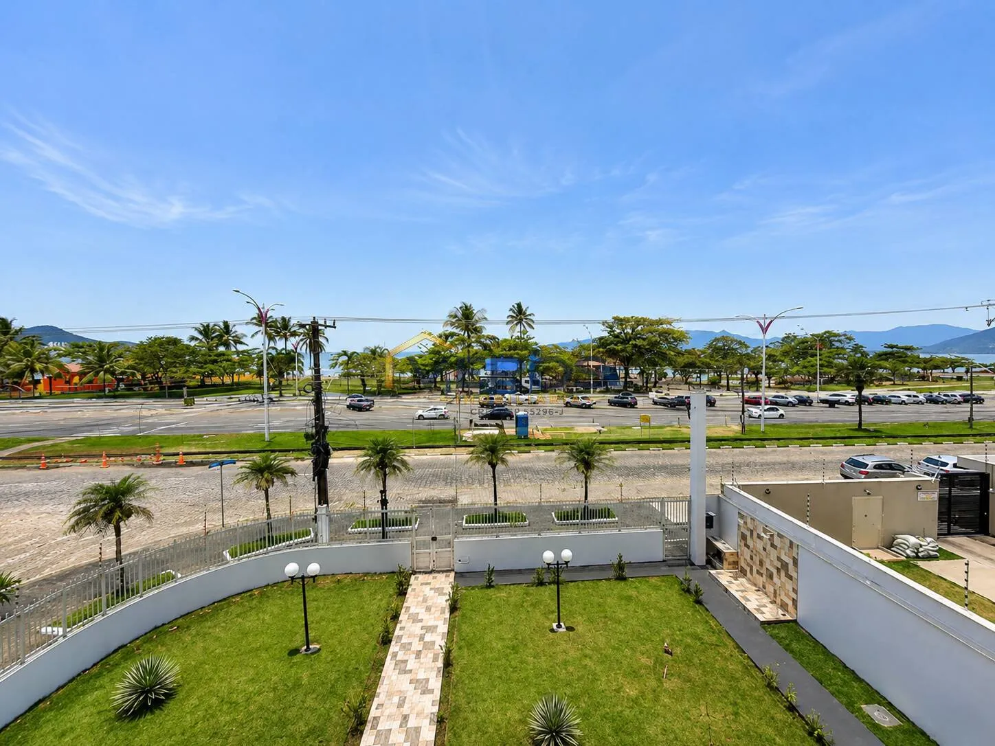 Imagem Apartamento a venda na orla da praia com vista para o mar no Indaiá Caraguá