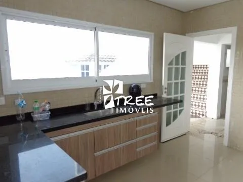 Imagem VENDA E LOCAÇÃO DE SOBRADO NO CONDOMÍNIO HILLS III, EM ARUJÁ/SP, 480m² com 4 suítes, vista privilegiada, espaço gourmet e vaga p/ 4 autos CONSULTE-NOS