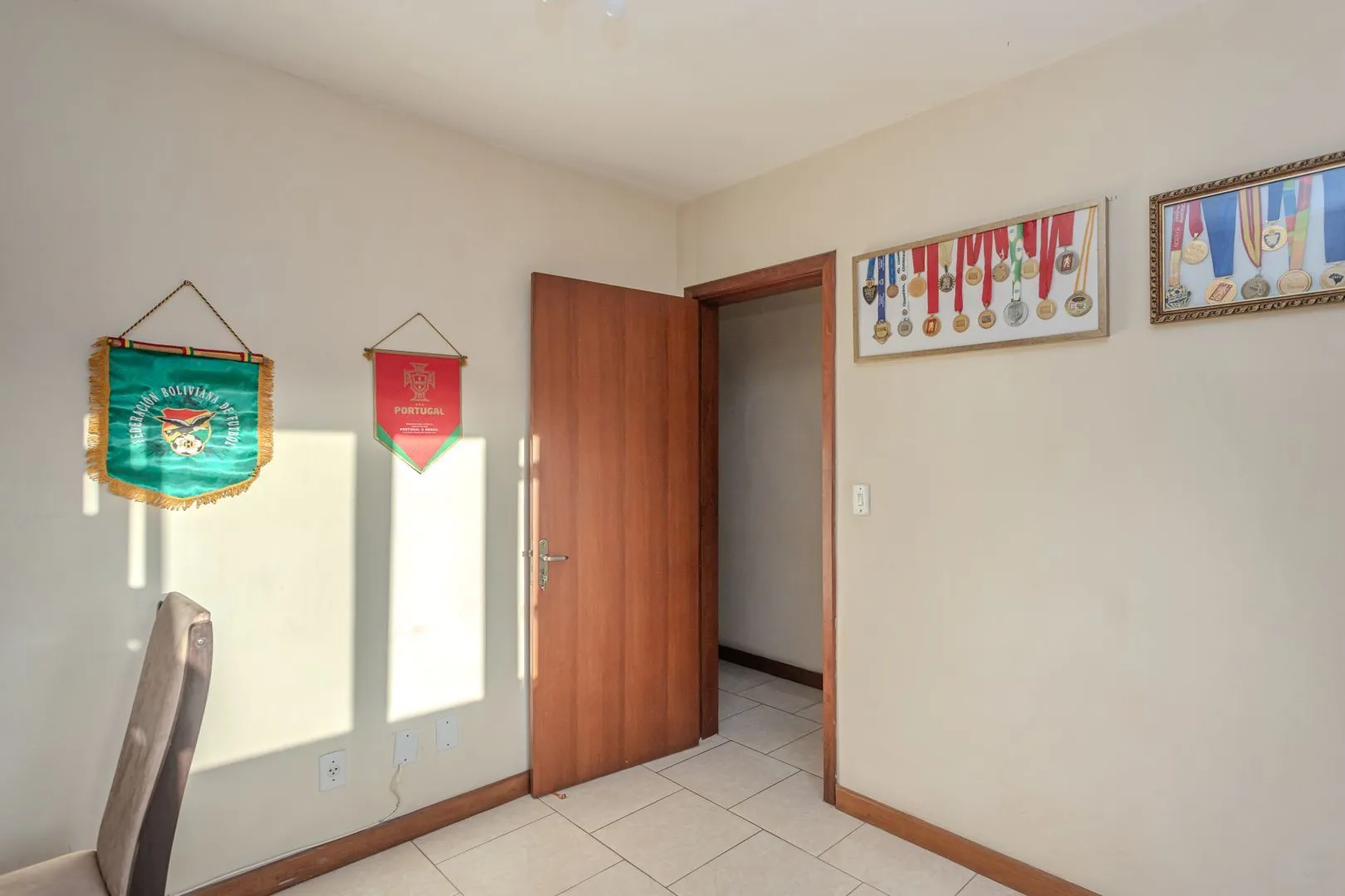 Imagem Casa em Condomínio bairro Tristeza de 3 dormitórios e 3 vagas
