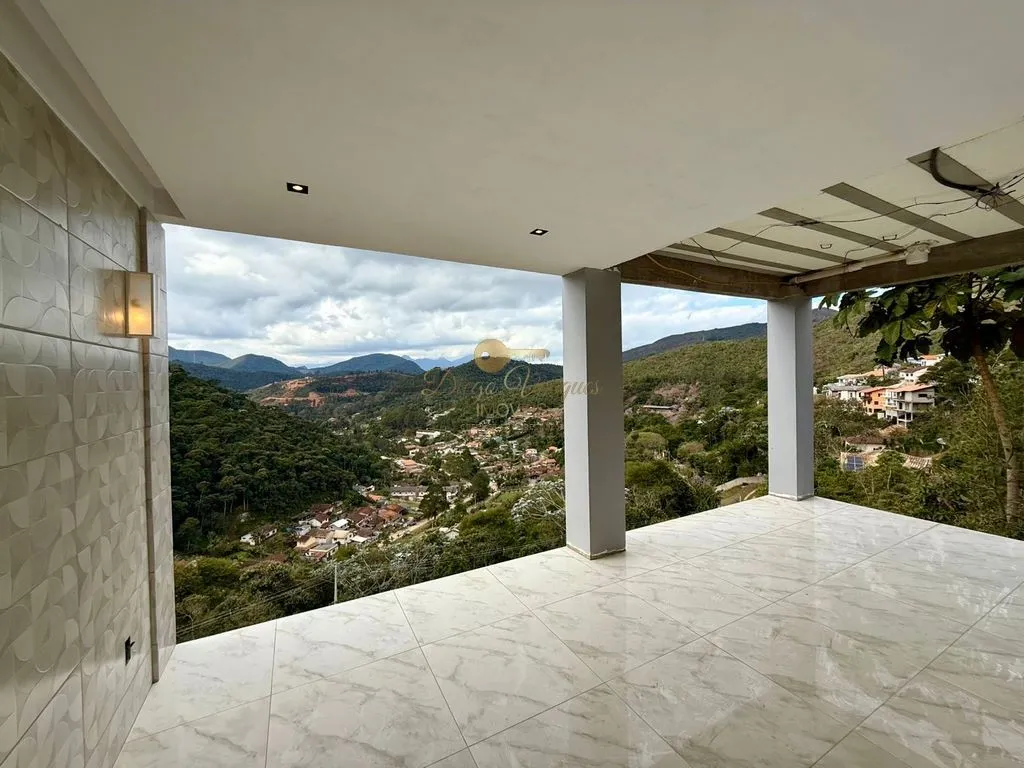 Imagem Casa para Venda em Teresópolis / RJ no bairro Albuquerque