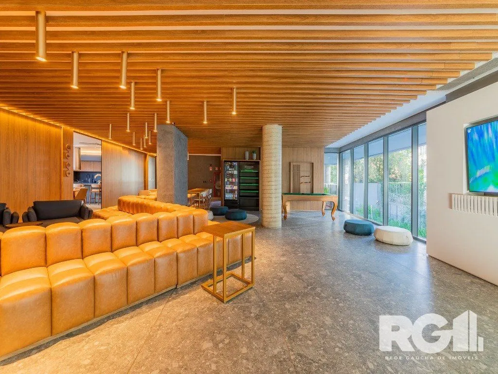 Imagem Loft de alto padrão construtivo no bairro Moinhos de Vento, planta de 29,60 m2 privativos com porcelanato, forro em gesso e aberturas em alumínio com vidros duplos.
