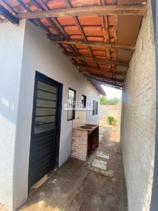 Imagem Casa de 2 dormitórios à venda no Residencial 2000, Uberaba