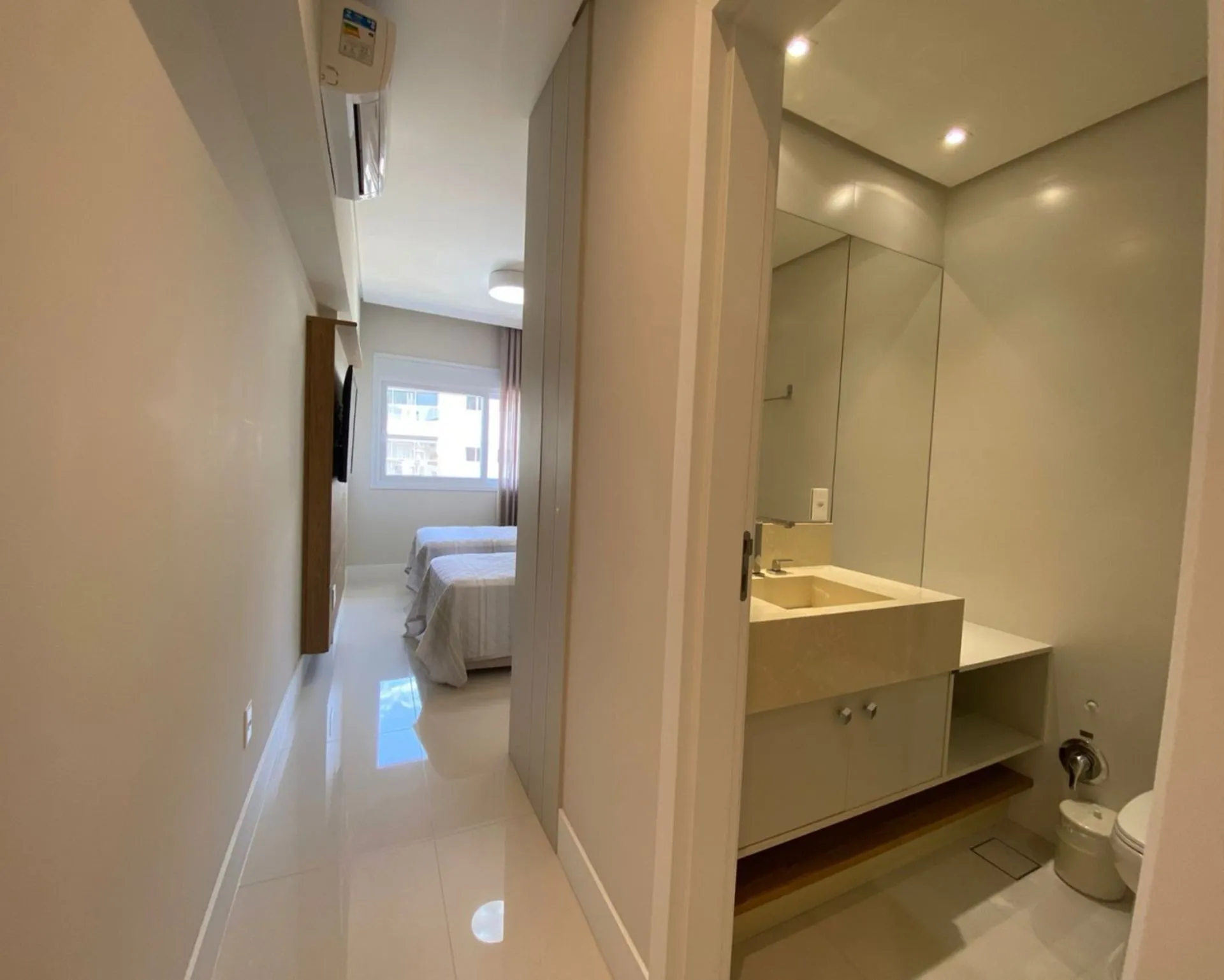 Imagem Apartamento 4 suítes, 230 m², em Jurerê In
