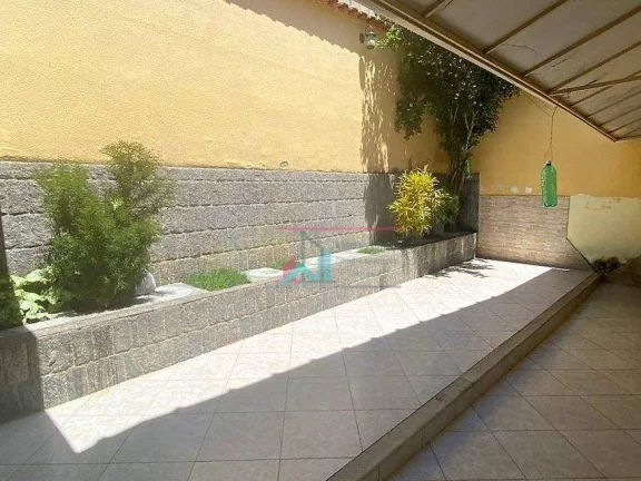 Imagem Casa com 4 dormitórios à venda - Chácara Do Moinho - Cachoeira Paulista/SP