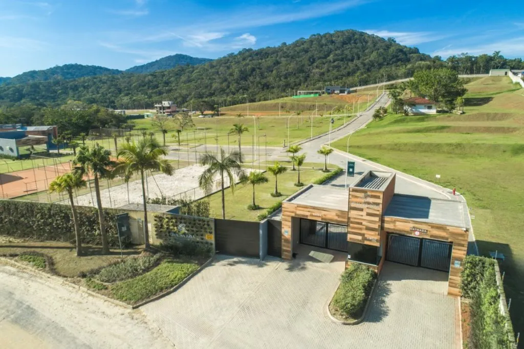 Terreno à venda com 600m2 por R$ 1.050.000,00