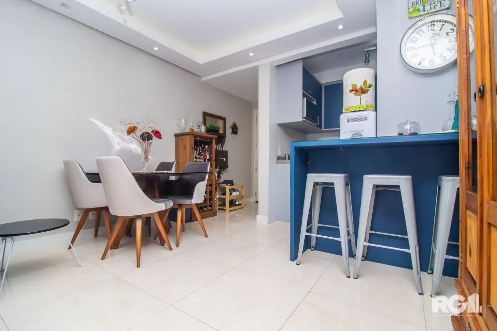 Imagem APARTAMENTO 3 DORMITÓRIOS A VENDA, NO BAIRRO TERESÓPOLIS.