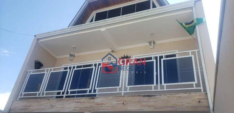 Imagem Sobrado Triplex com 3 quartos em São Jos?(C) dos Pinhais