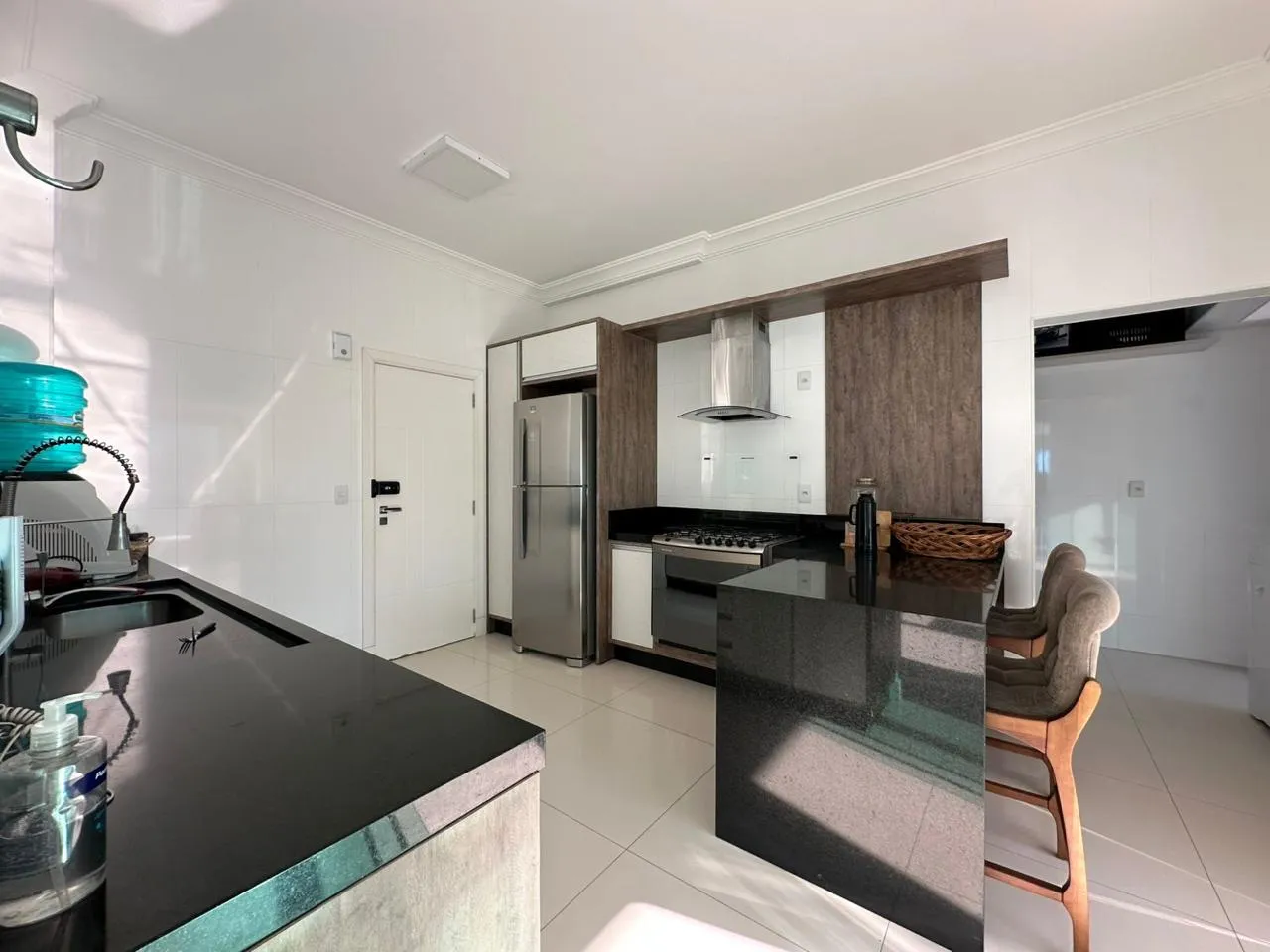 Imagem Apartamento com vista para o mar à venda com 300m2 por R$ 3.600.000,00