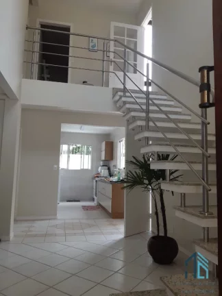 Imagem Casa a venda 04 quartos, 200 metros do Mar em Canasvieiras Florianópolis SC