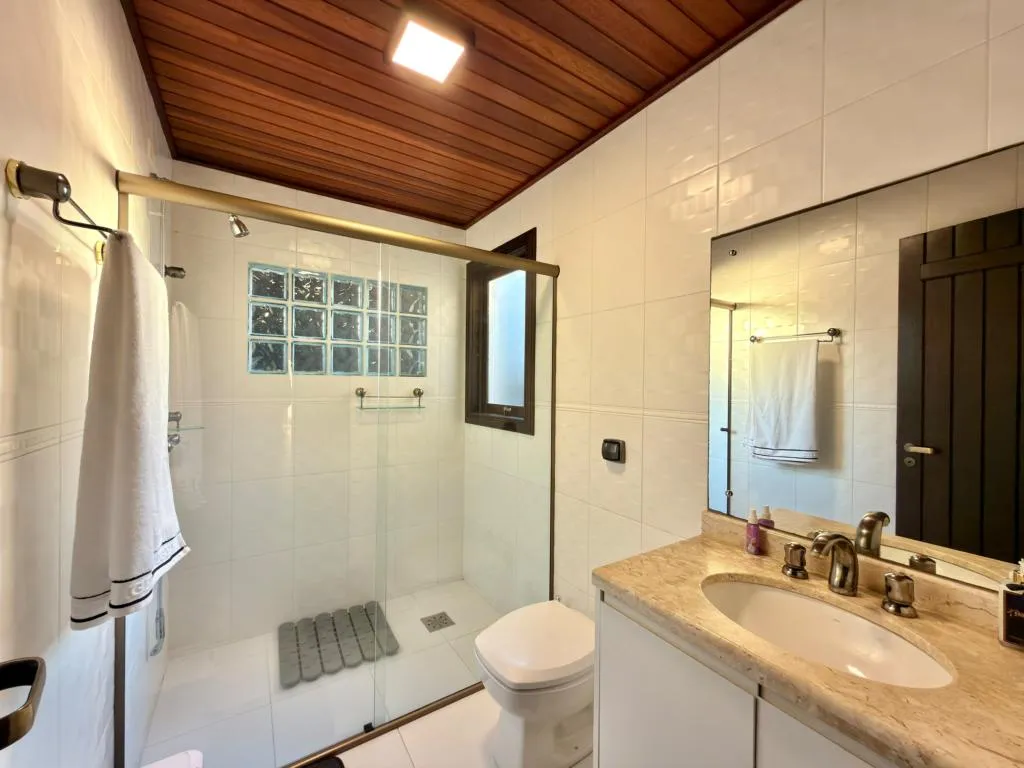Imagem Casa em Condominio 3 Dormitórios - Bairro --
