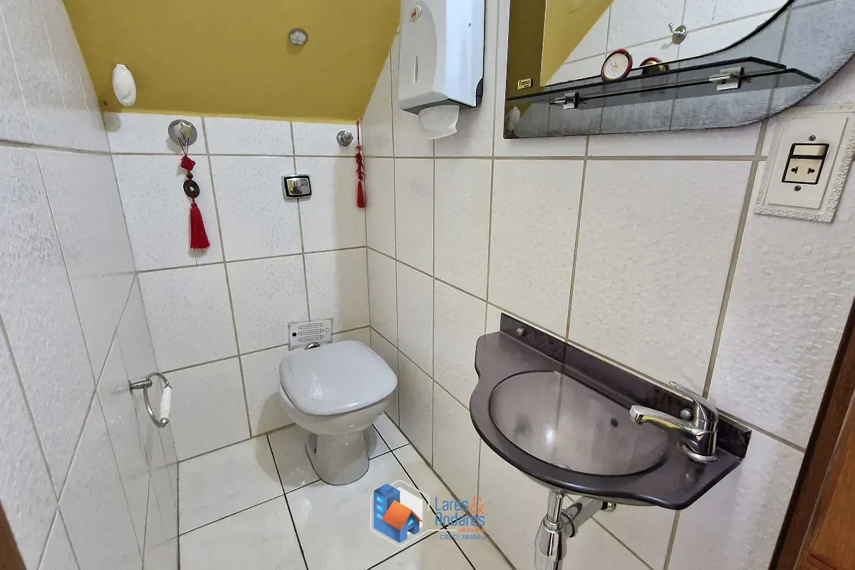 Imagem Sobrado para venda em Vila Mazzei com 3 quartos, sendo 1 suíte, 250m²