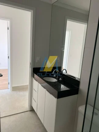 Imagem Apartamento moderno com suíte, 2 vagas soltas e sacada envidraçada