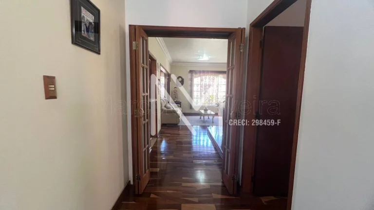 Imagem Casa para venda 3 Quartos 2 Suíte - 300m² - Bosque dos Eucaliptos