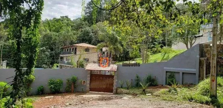 Imagem Chácara com 2 dormitórios à venda, 4050 m² por R$ 1.600.000,00 - Rio Acima - Mairiporã/SP