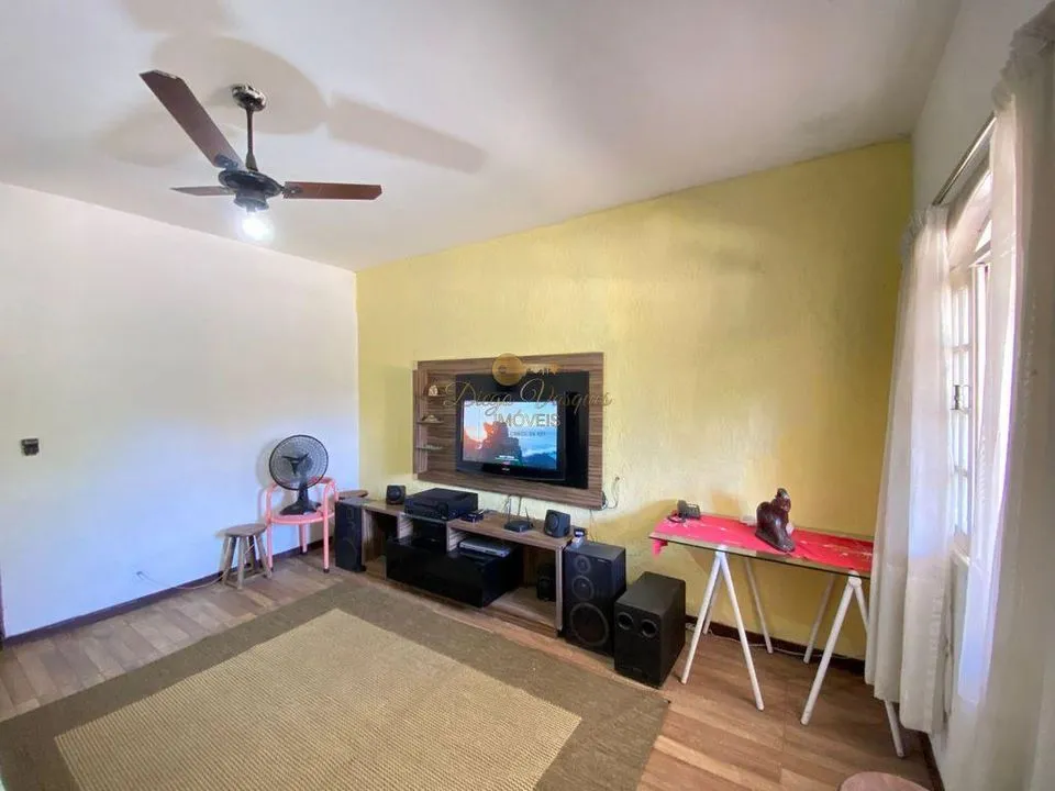 Imagem Casa para Venda em Teresópolis / RJ no bairro Pimenteiras