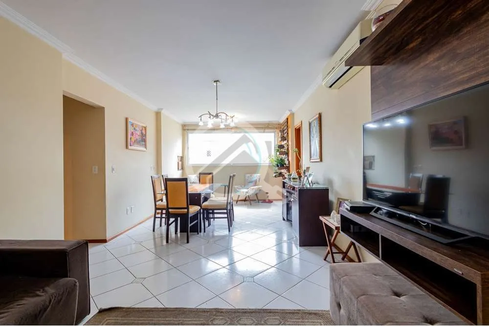 Imagem Excelente apartamento de 107m², 3 dormitórios no Jardim Botânico! Sou um apartamento de 113m² pr...