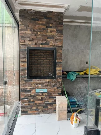 Imagem CASAL IMÓVEIS VENDE CASA TERREA MONTENEGRO BOULEVARD 3 SUÍTES + 6 VGS + PISCINA PRIVATIVA