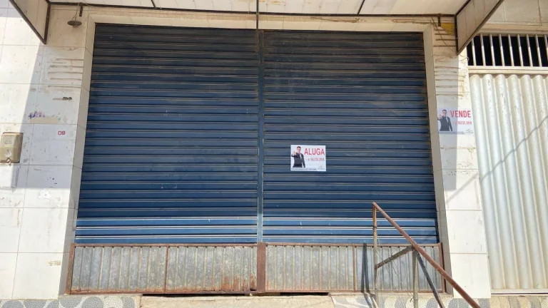 Imagem VENDO OU ALUGO PREDIO NA VILA ANDORINHA