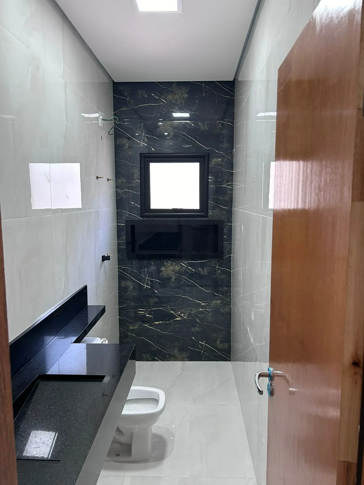 Imagem Casa a Venda com 3 Dormitórios no Condomínio Golden Sigma