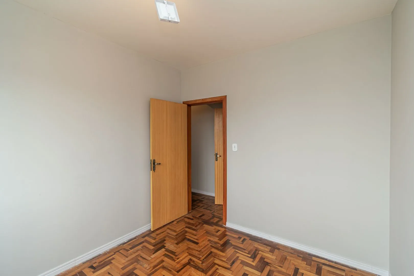 Imagem Apartamento 2 dormitorios, no Menino Deus reformado