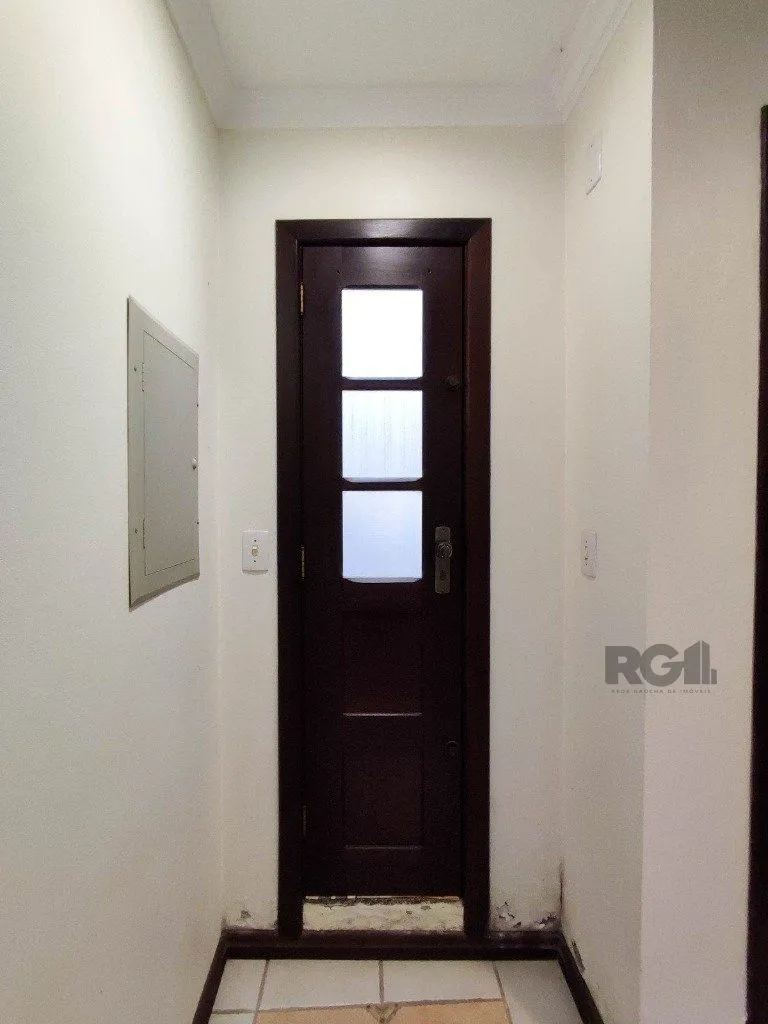 Imagem Excelente casa de 230m² com 4 dormitórios e 3 vagas.