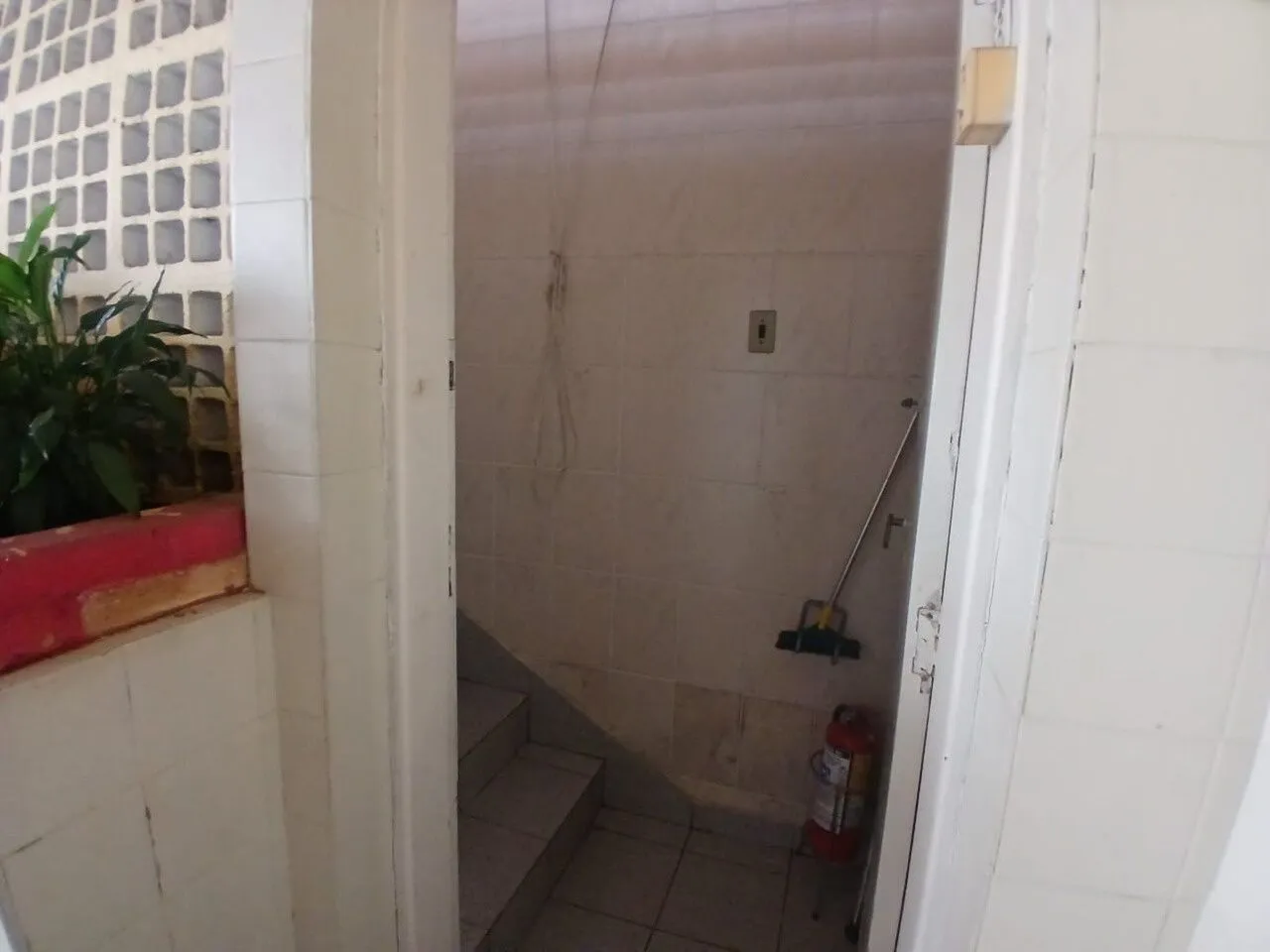 Imagem Sobrado de Esquina em Perdizes com Potencial Comercial e Residencial.