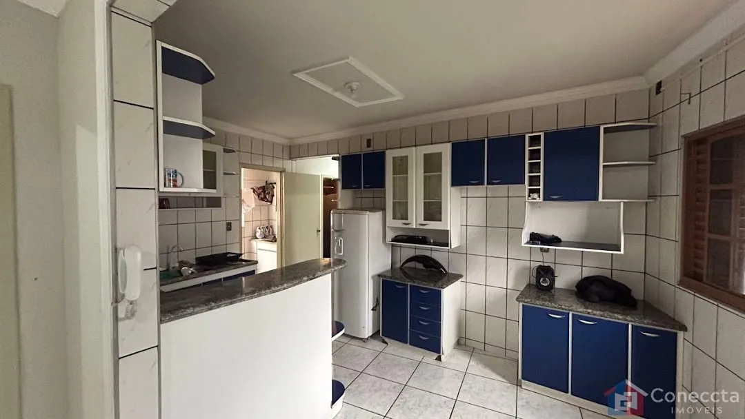 Imagem Apartamento com 3 dormitórios à venda, 112 m² por R$ 290.000,00 - Centro - Presidente Olegário/MG
