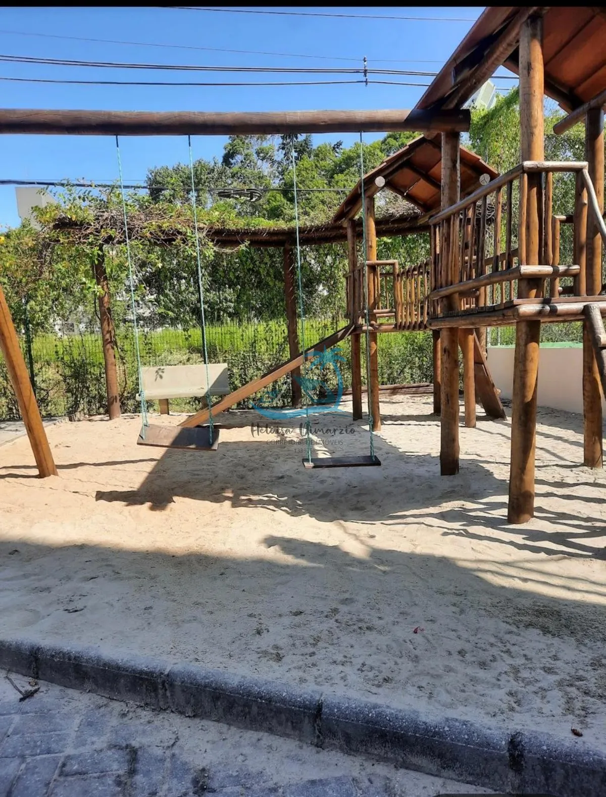 Imagem Apartamento mobiliado com 2 dormitórios a venda em Ubatuba.