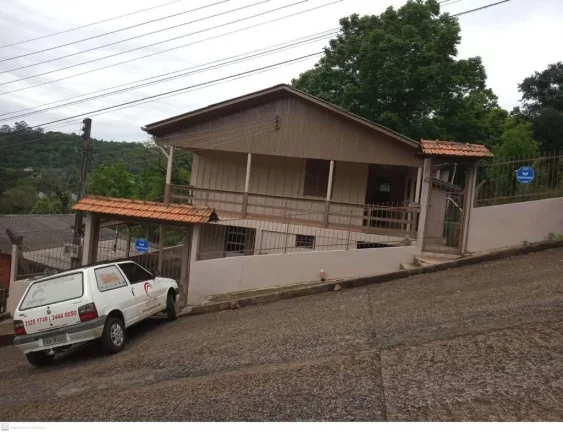 Foto do imóvel Casa para Venda em Concórdia, Flamengo, 4 dormitórios, 2 banheiros, 3 vagas em Lino Teobaldo Müller