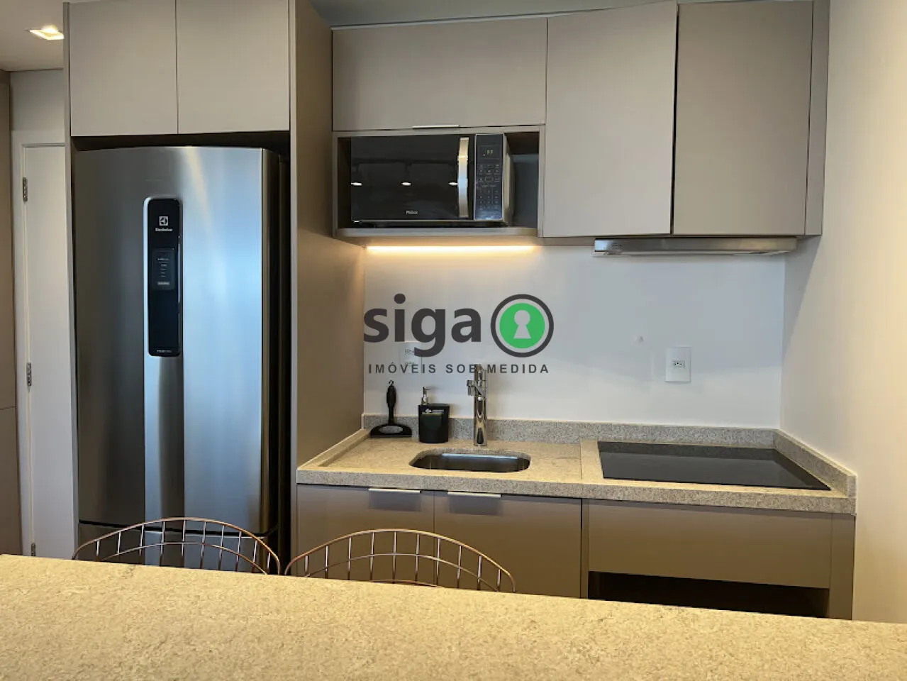 Imagem Apto Mobiliado com 66m² para locação em Pinheiros com 1 suite e 1 vaga