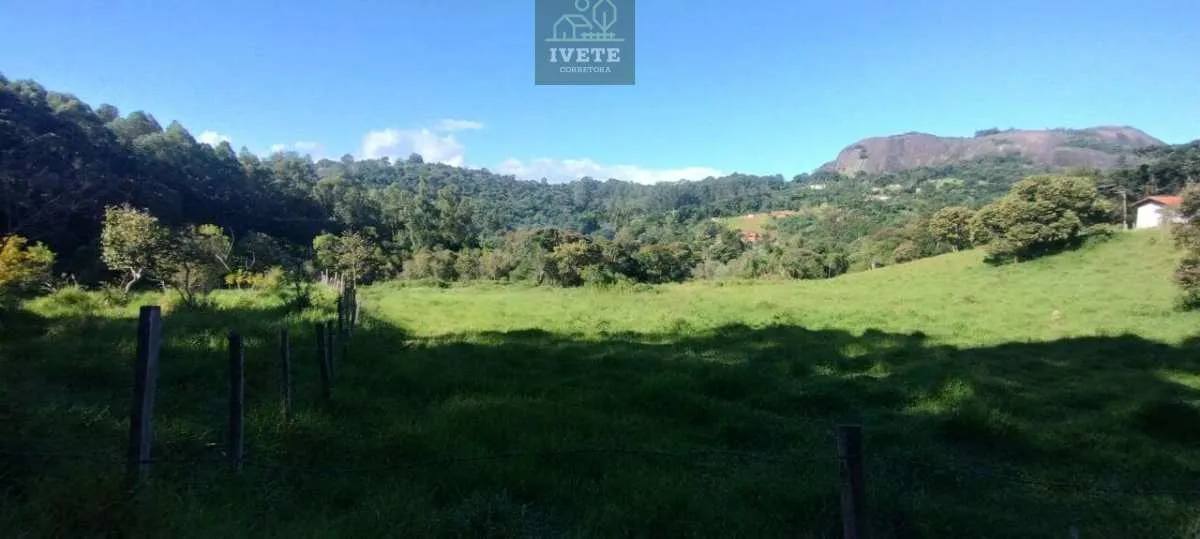 Imagem Ampla Área Rural à Venda em Pedra Bela/SP - Vista para a Pedra Maria Antônia