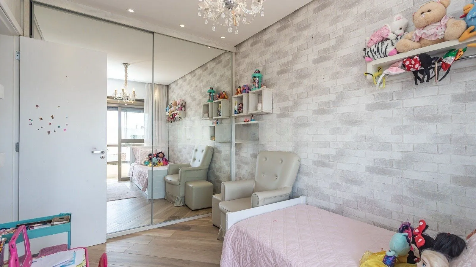 Imagem Apartamento com 3 quartos, 3 vagas e 105m² - Bairro Vila Jardim