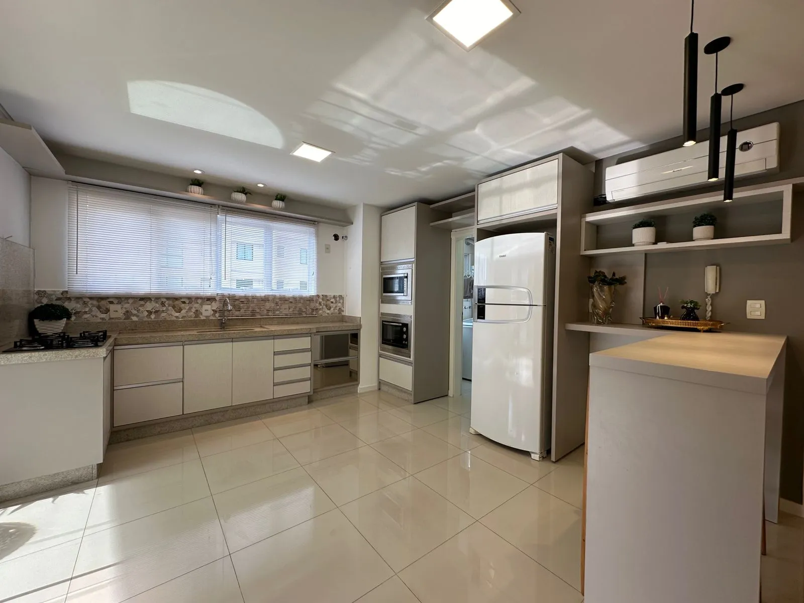 Imagem Apartamento à venda com 120m2 por R$ 2.500.000,00