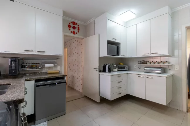Imagem Apartamento à venda em São Paulo, Moema, com 3 quartos, 195m2