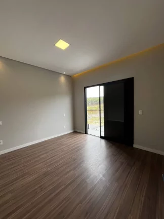 Imagem Linda casa no condominio Euroville 2