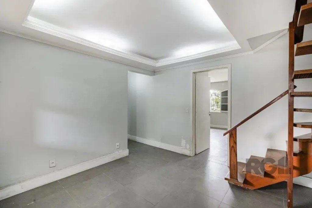 Imagem Casa com 3 dormitórios no bairro Passo das Pedras