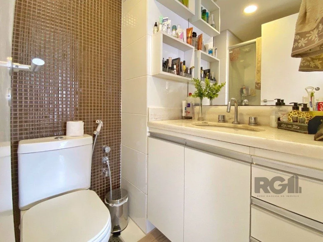 Imagem Excelente apartamento 1 dormitório com suíte , lavabo e vaga coberta