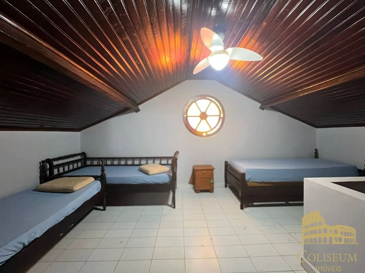Imagem Casa com 4 dormitórios à venda, 200 m² por R$ 990.000,00 - Balneário Flórida - Praia Grande/SP