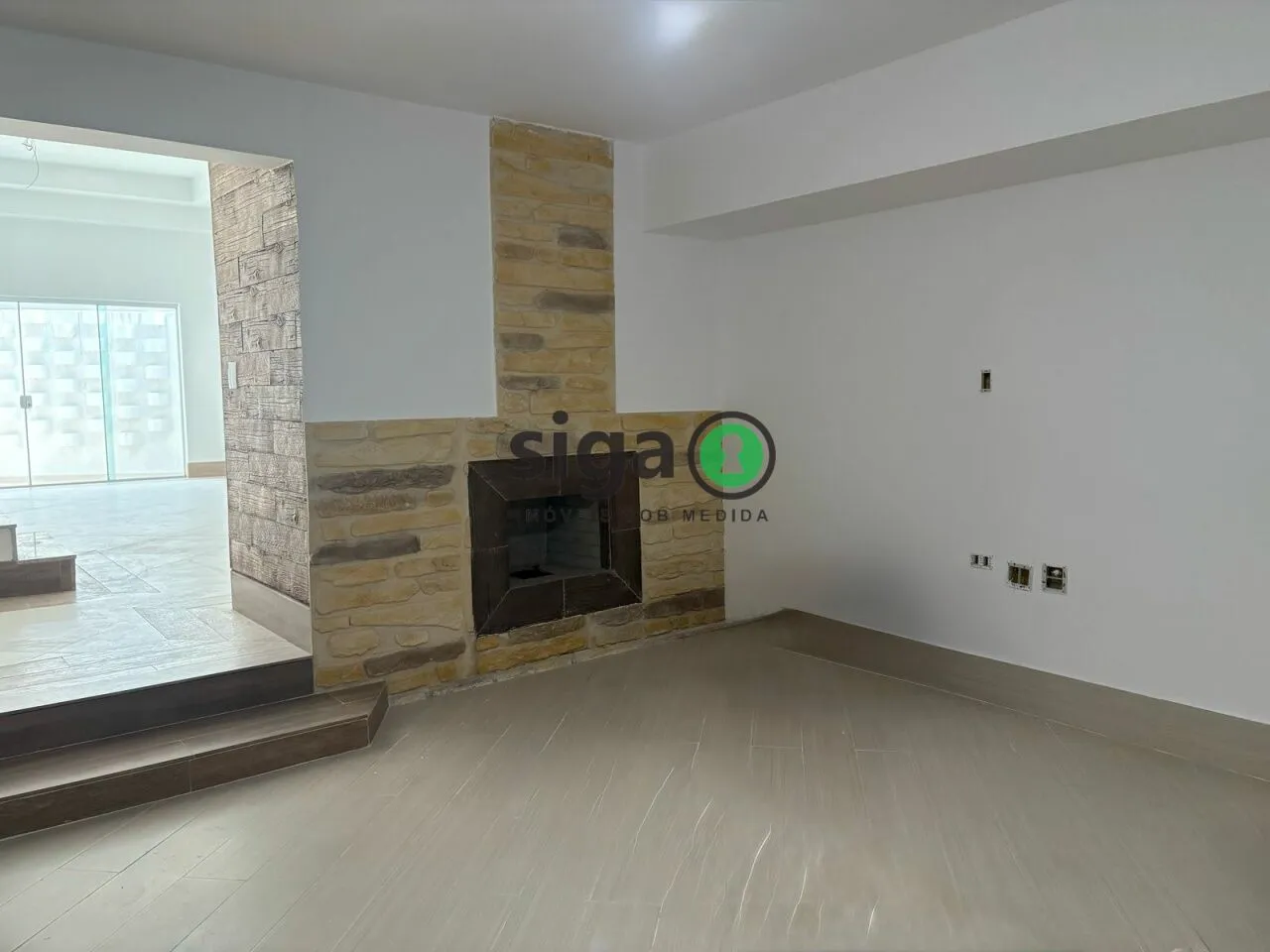 Imagem Casa à Venda - 220 m², 3 Suítes e Alto Padrão na Saúde!