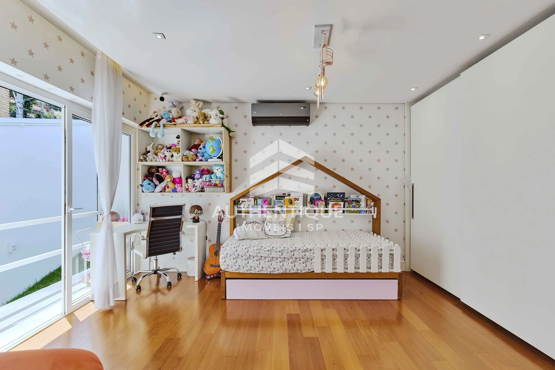 Imagem Casa Alto Padrão no bairro Jardim Marajoara à venda