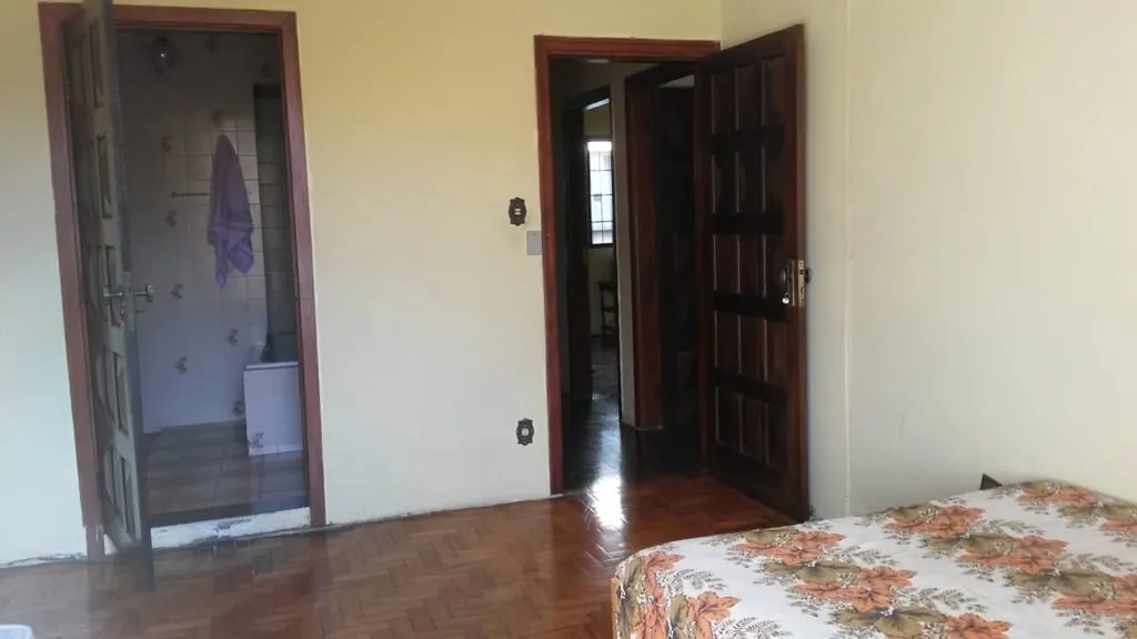 Imagem Comercial à venda 4 Quartos, 1 Suite, 7 Vagas, 211.5M², Centro, Pindamonhangaba - SP