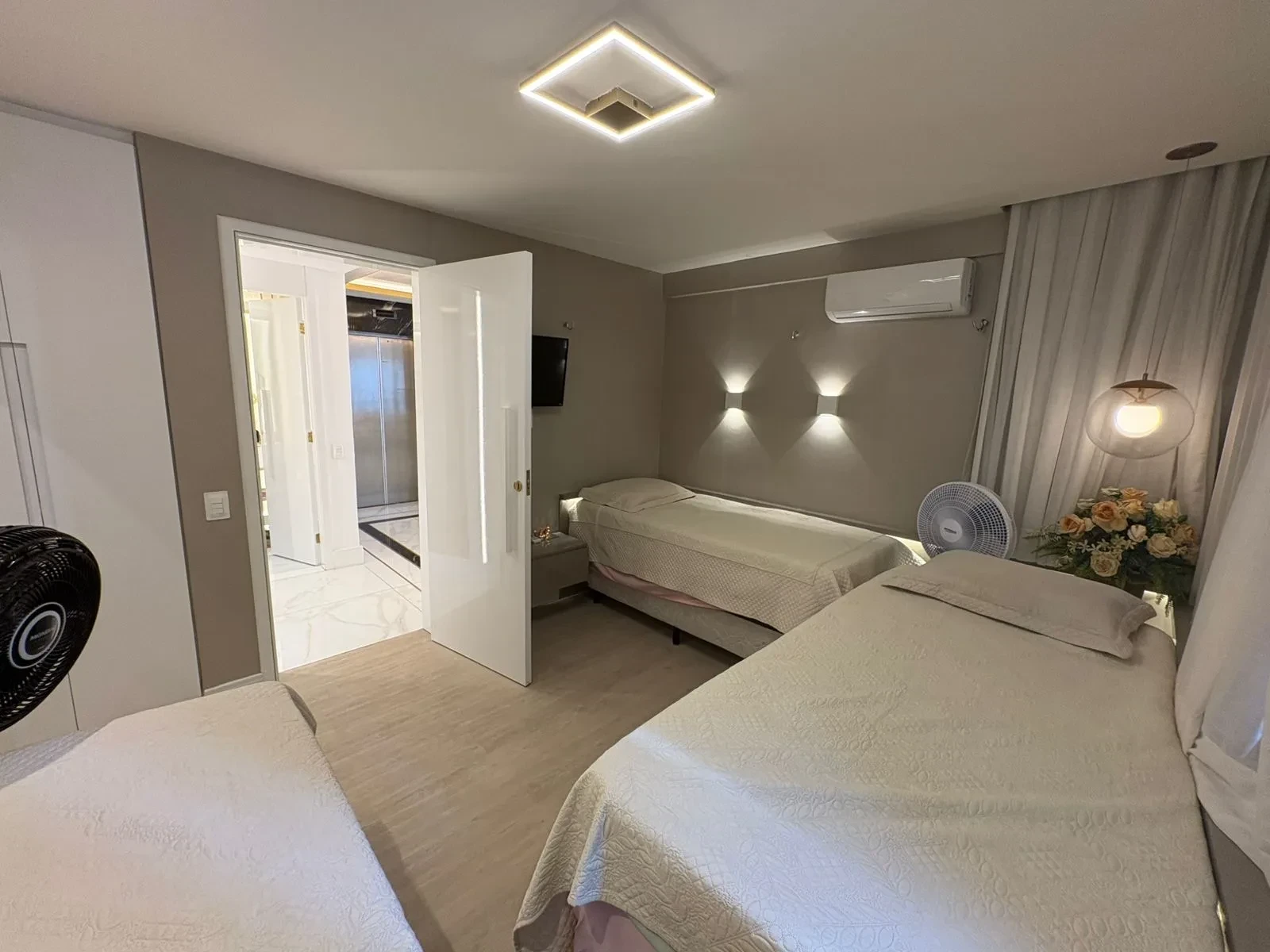 Imagem Apartamento com 3 Quartos à Venda, 225 m² em Meireles - Fortaleza
