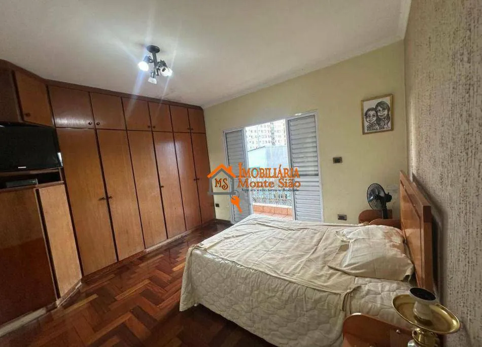 Imagem Sobrado com 3 dormitórios à venda por R$ 960.000 - Jardim Rossi - Guarulhos/SP