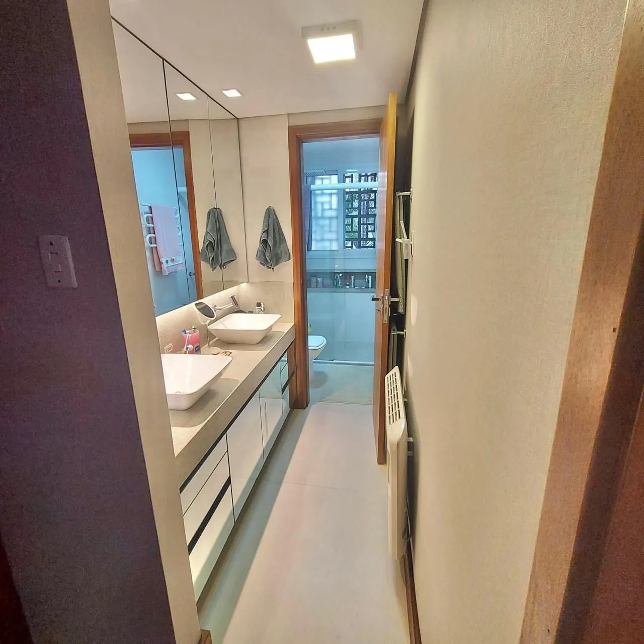 Imagem Excelente apartamento a venda semi mobiliado no bairro Rio Branco.