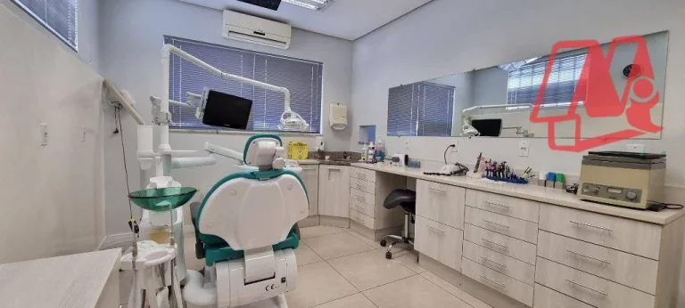 Imagem Sala, 65 m² - venda por R$ 420.000,00 ou aluguel por R$ 2.818,60/mês - Auxiliadora - Porto Alegre/RS